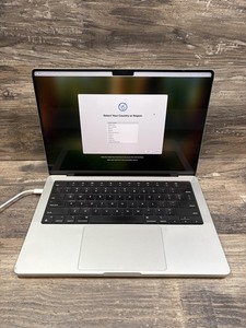 MacBook Pro M3 Silver | eBay