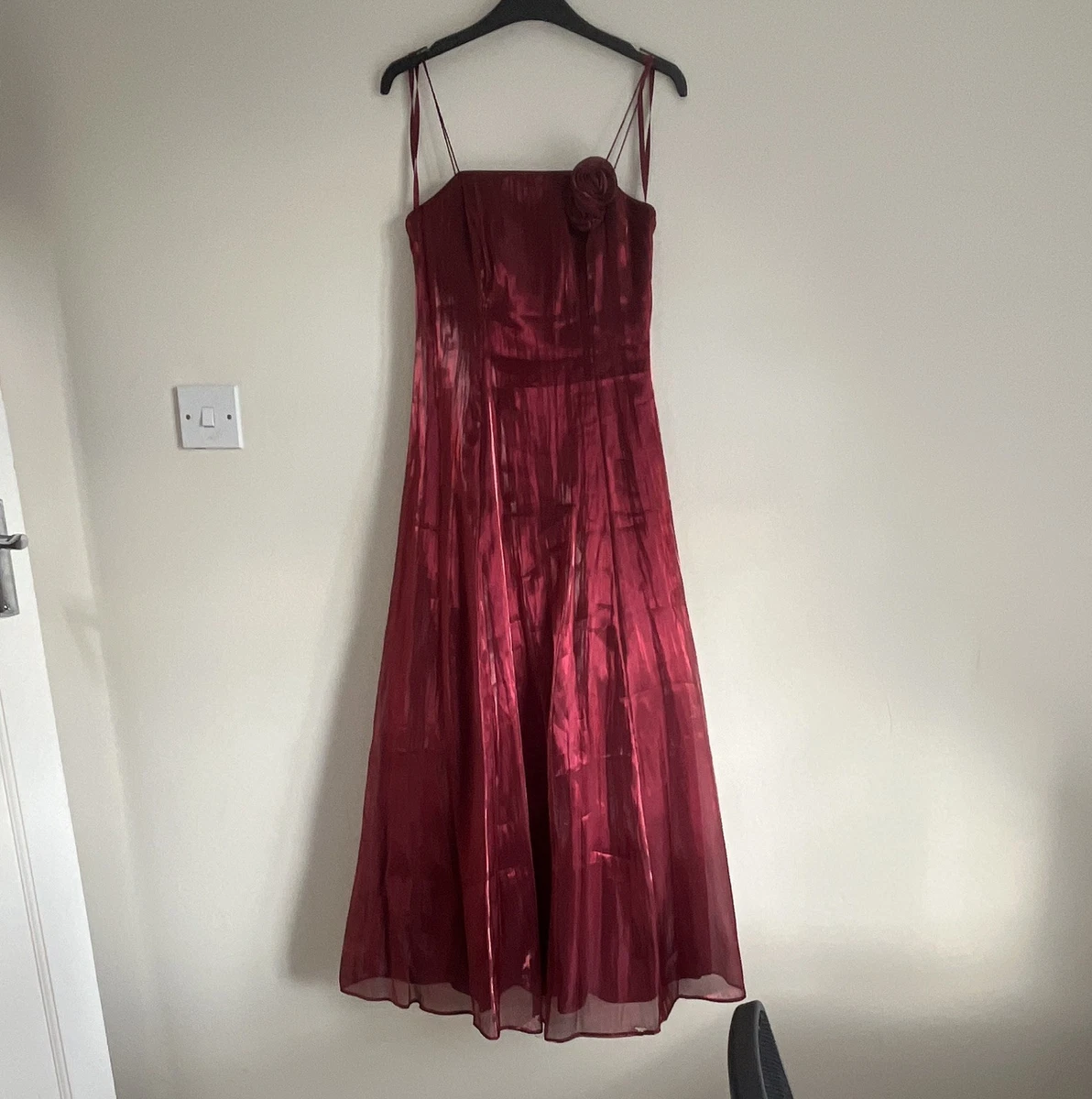 claret bridesmaid dresses debenhams Burgundy Claret Bridesmaid Dresses Debenhams Burgundy, Cherry Scarlet: How To Style Red Bridesmaid Dresses