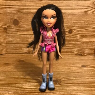 Vintage Y2K bratz dolls collectors MGA 2001 doll