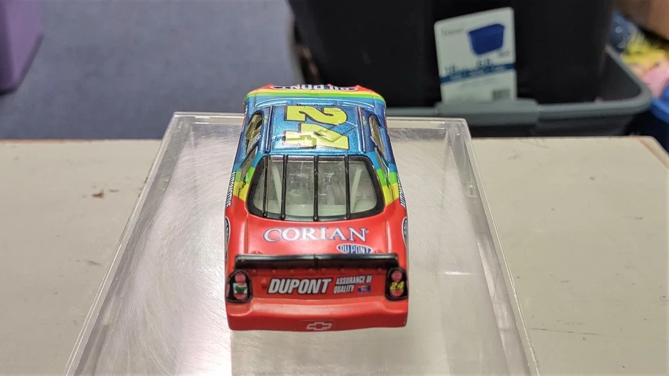 2000 Hasbro 1:43 #24 Jeff Gordon/Dupont Monte Carlo Diecast Car Loose - Изображение 4 из 4
