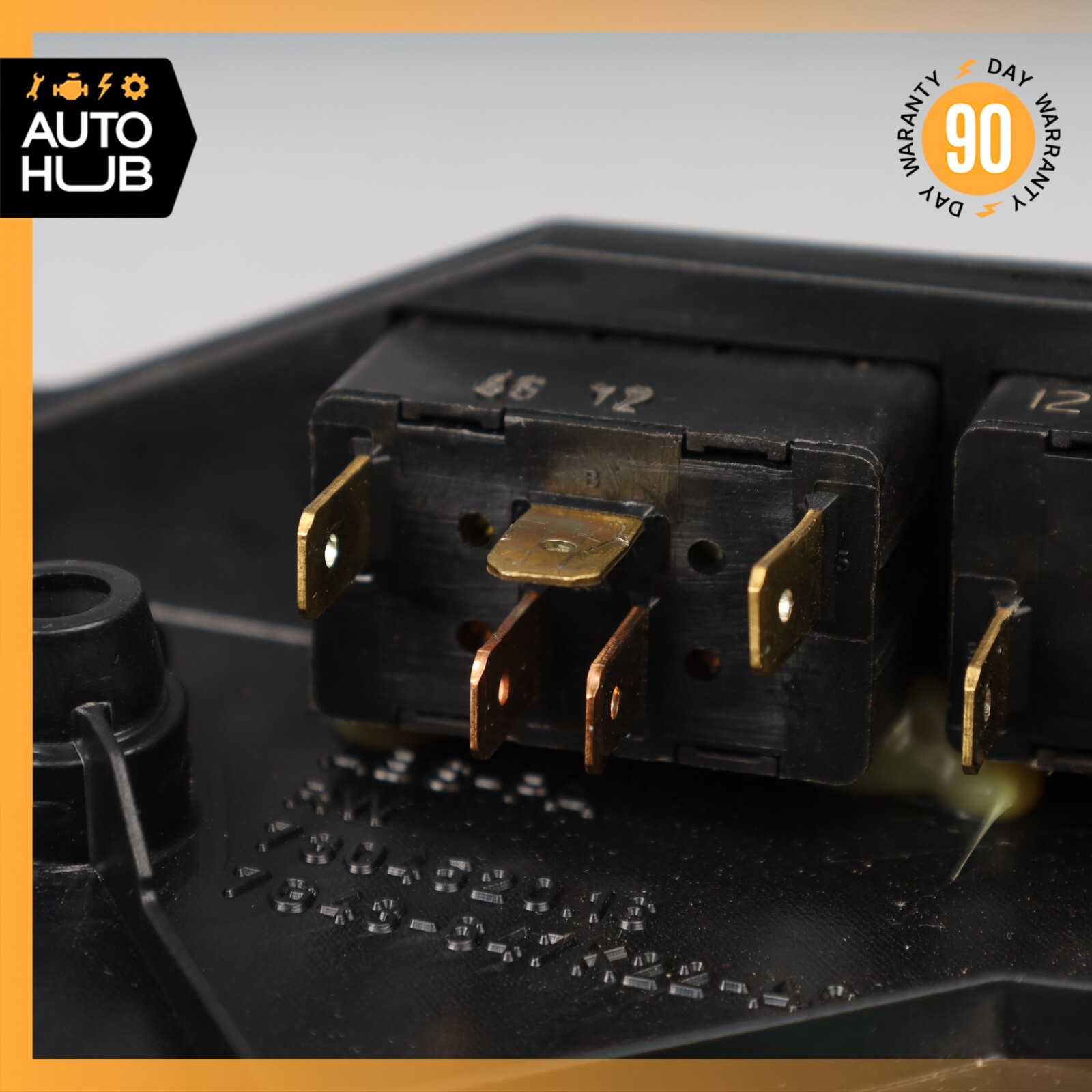 Aston Martin DB9 DBS V12 Vantage Right Seat Lumbar Regulator Switch w/ Cover OEM