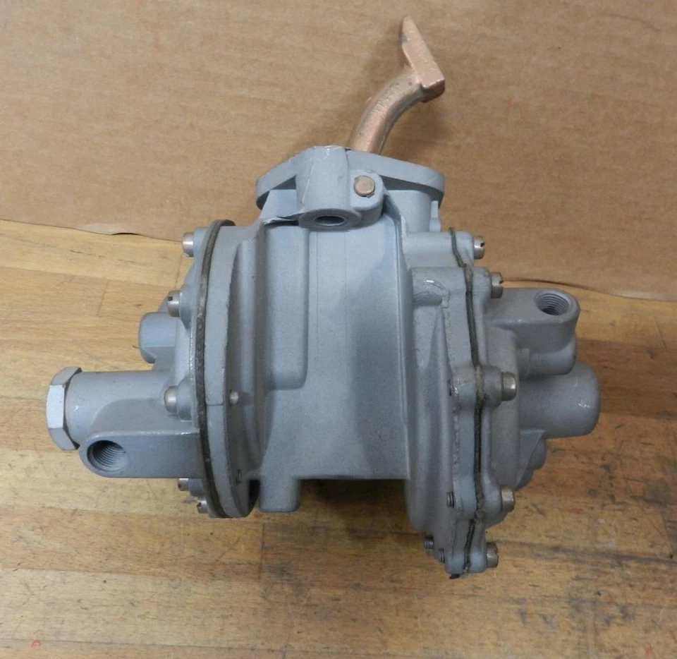 1951-56 Nash Ambassador Divco 3.8L 4.2L 6-Cyl rebuilt dual action fuel pump 9799 - Image 3 of 4