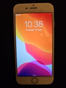 Apple iPhone 7 - 128GB - Roségold (02) A1778 (GSM)