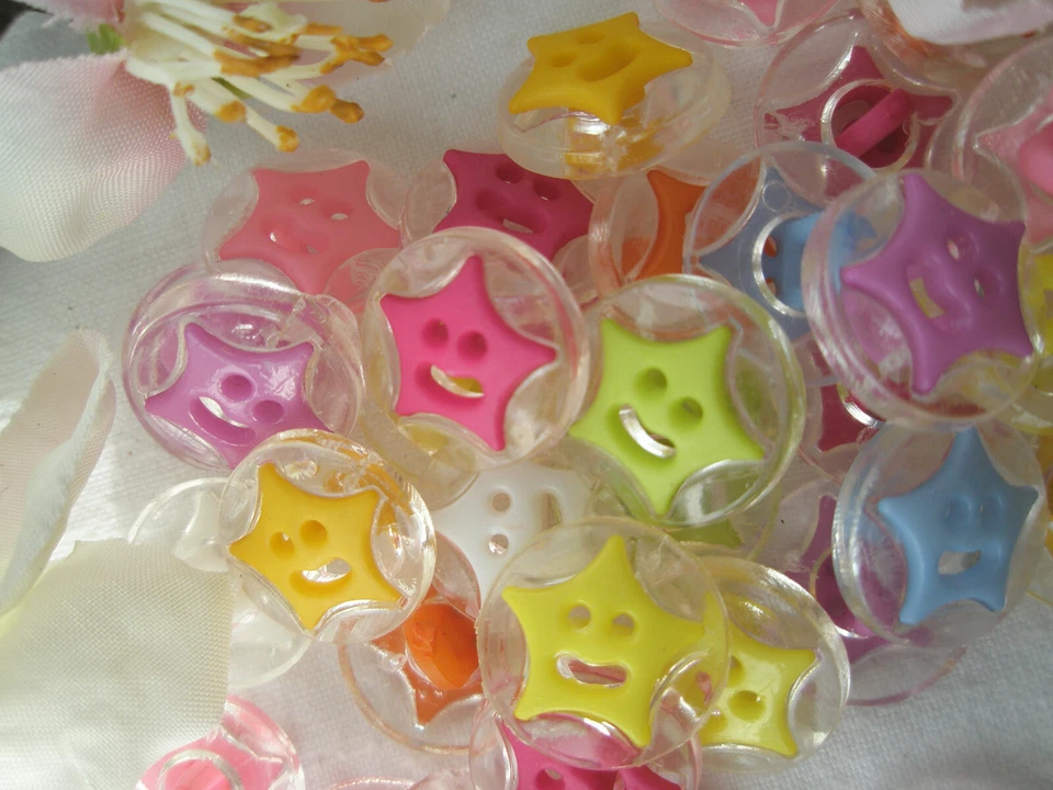 10x Knopf fröhlicher Stern 14mm rund bunt mix Kinder Knöpfe Ösenknöpfe Öse Baby - Bild 4 von 4