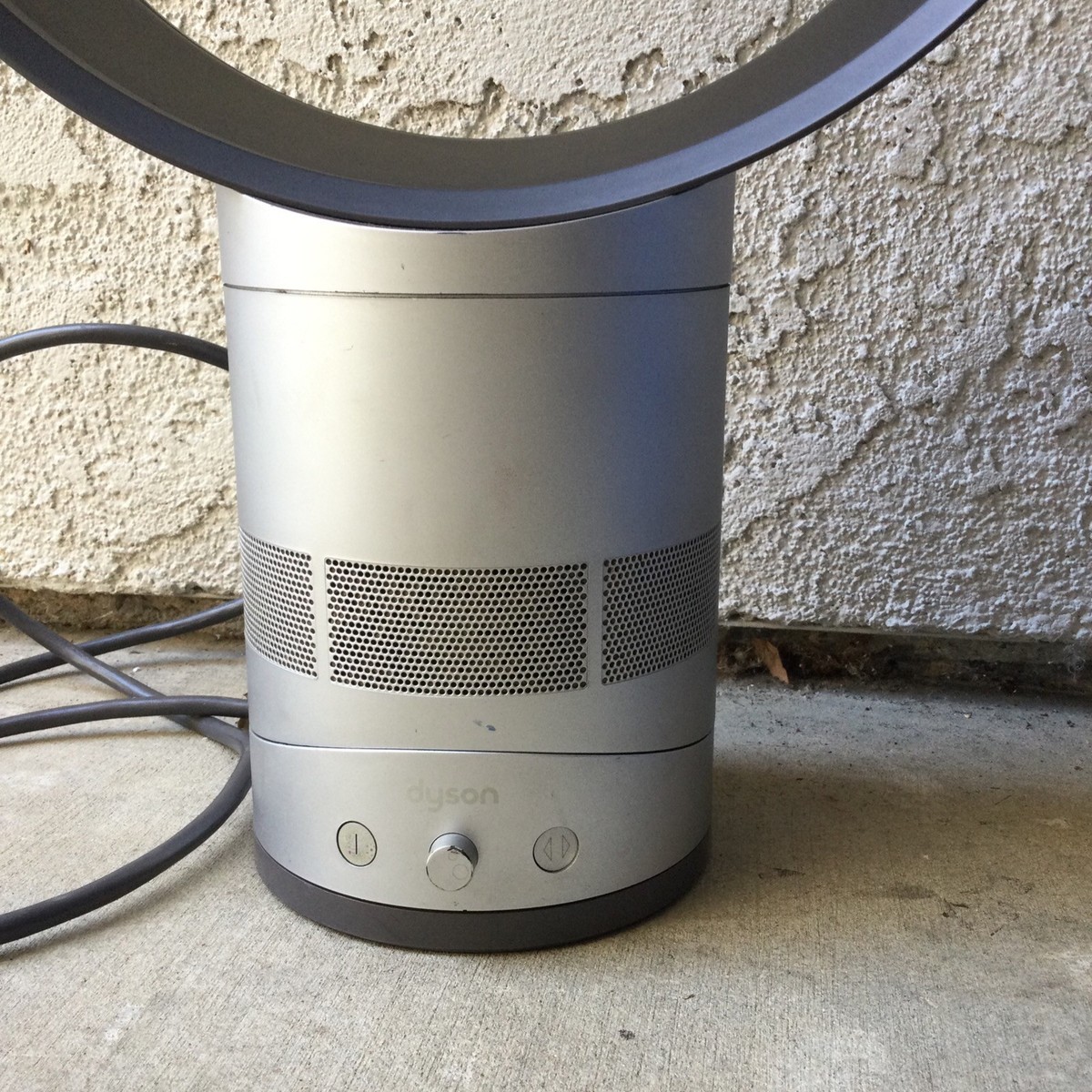 Dyson AM01 Table Fan Iron/Blue for sale online | eBay