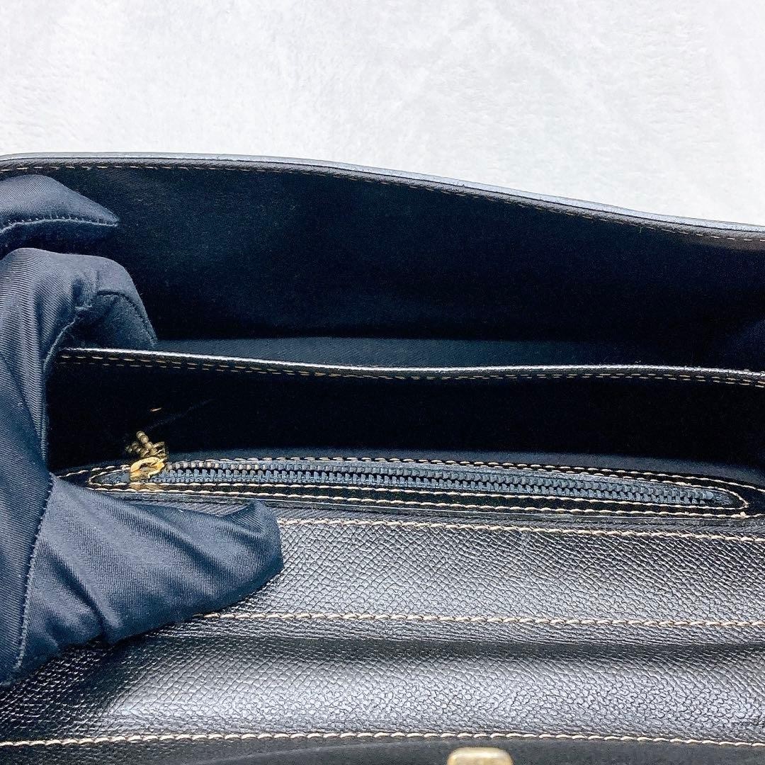 GIVENCHY Clutch Bag Black Logo Leather thumbnail 7