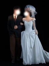 Vintage Medieval Victorian Wedding Dress Round Neck Applique Beaded Bridal Gowns