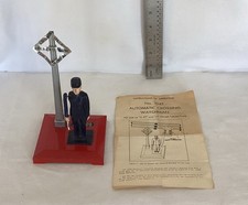 Vintage Lionel No 1045 Flagman
