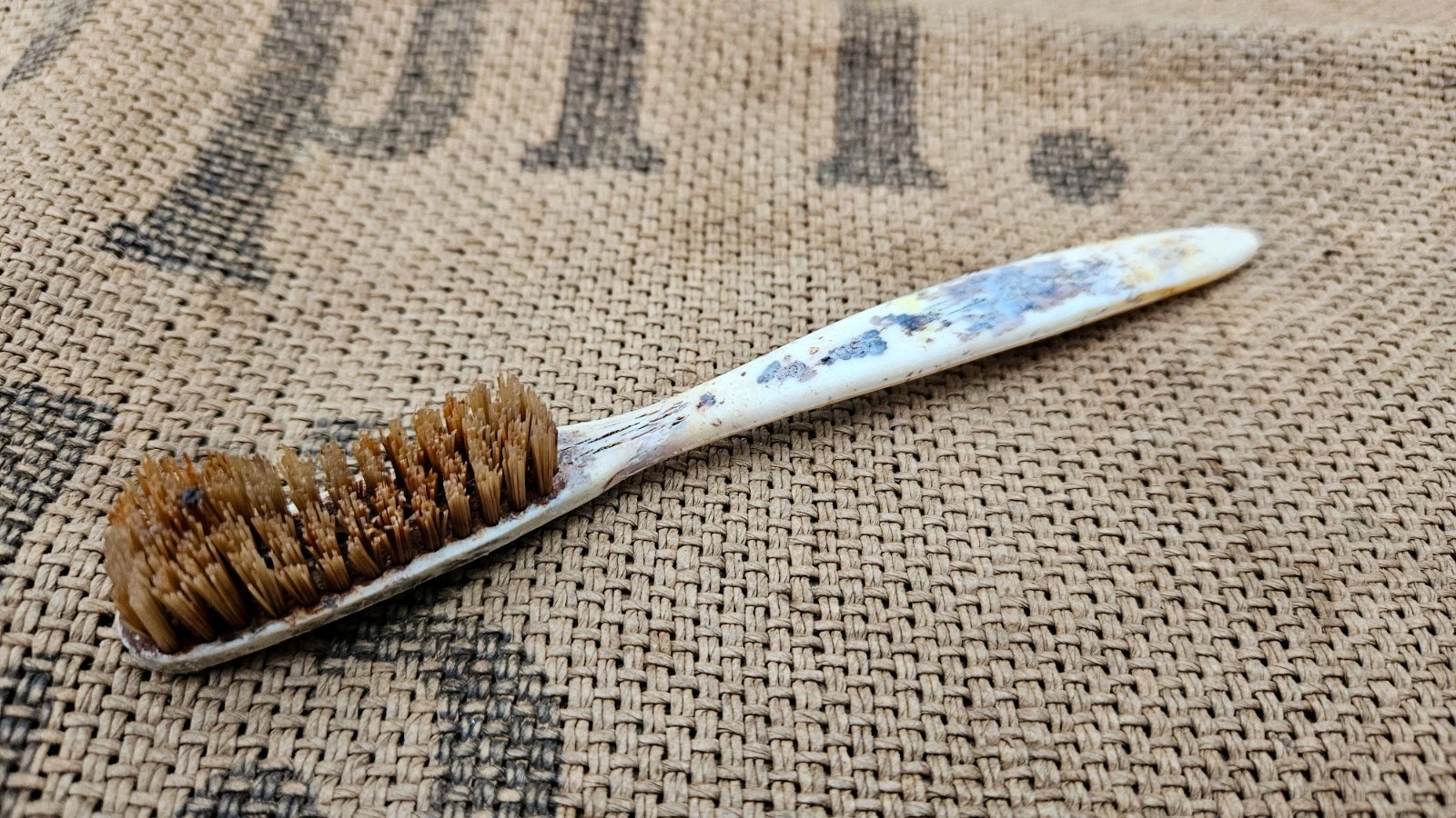 WW2 ORIGINAL GERMAN CELLULOID TOOTHBRUSH RELIC of SS BOOT CAMP from KURLAND