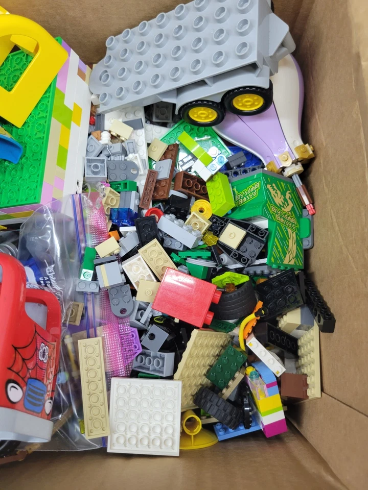 Mix Lot Legos With Minifigures Starwars, Minecraft, Marvel Ninjago 12.5 lbs - Image 2 of 4