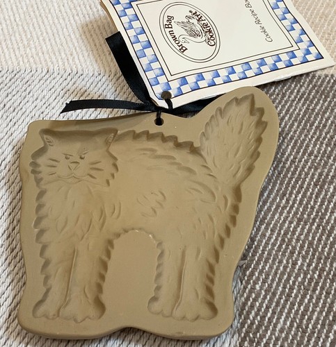 Cat Cookie Mold Brown Bag Cookie Art 1988 Vintage Halloween Scared Cat Hill