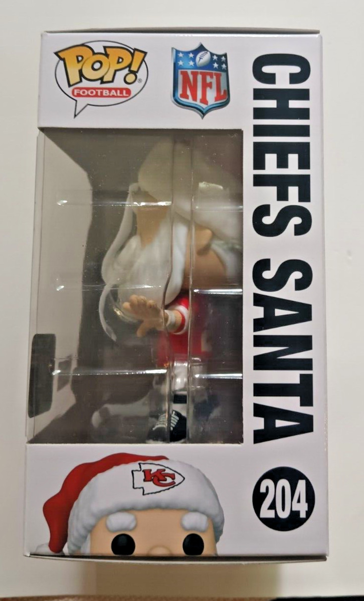 FUNKO POP! NFL FOOTBALL 204 KANSAS CITY CHIEFS SANTA FANACTICS EXCL