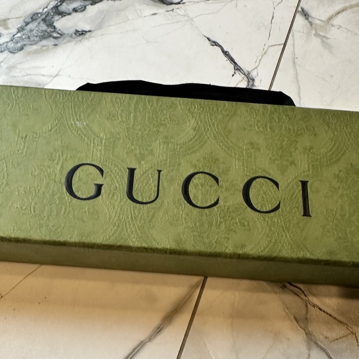 Authentic GUCCI large Wallpaper Box With Handle - Main Image