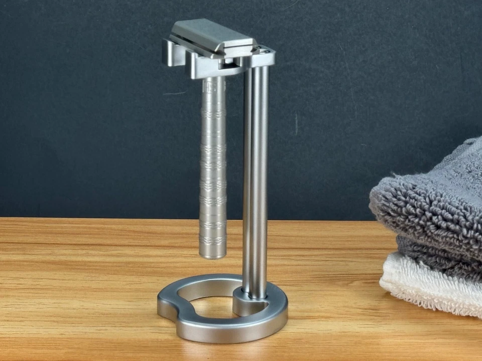 Aluminum Metal Safety Razor Stand for Henson AL13 / AL13-M / Ti22- Stand Only - Image 1 of 4