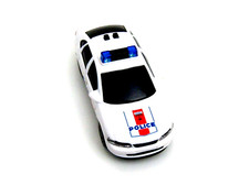 VOITURE DE POLICE AVEC SIRENE ET 2 MESSAGES