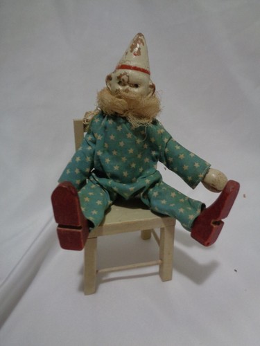 Schoenhut Humpty Dumpty Circus Clown Jointed Wood Toy & Chairs - Picture 8 of 18
