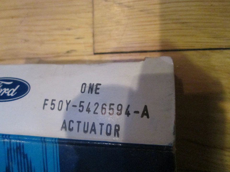 Nuevo de Lote Antiguo 1995 1996 Lincoln Continental PESTILLO PUERTA ACTUADOR TRASERO DERECHO F5OY-5426594-A Foto 2 de 2