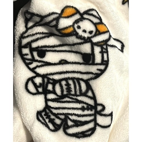 2 Hello Kitty Halloween Throw Blankets 60X70” Ghost Mummy Witch **2 Pck Set PAIR - Picture 3 of 11