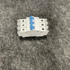 ALLEN-BRADLEY 1489-M3C050 Circuit Breaker 5 Amp, 3 Poles