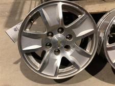 Used Wheel Fits 2015 Chevrolet Silverado 1500 Pickup 17x8 5 Spoke Opt Q5u Grade
