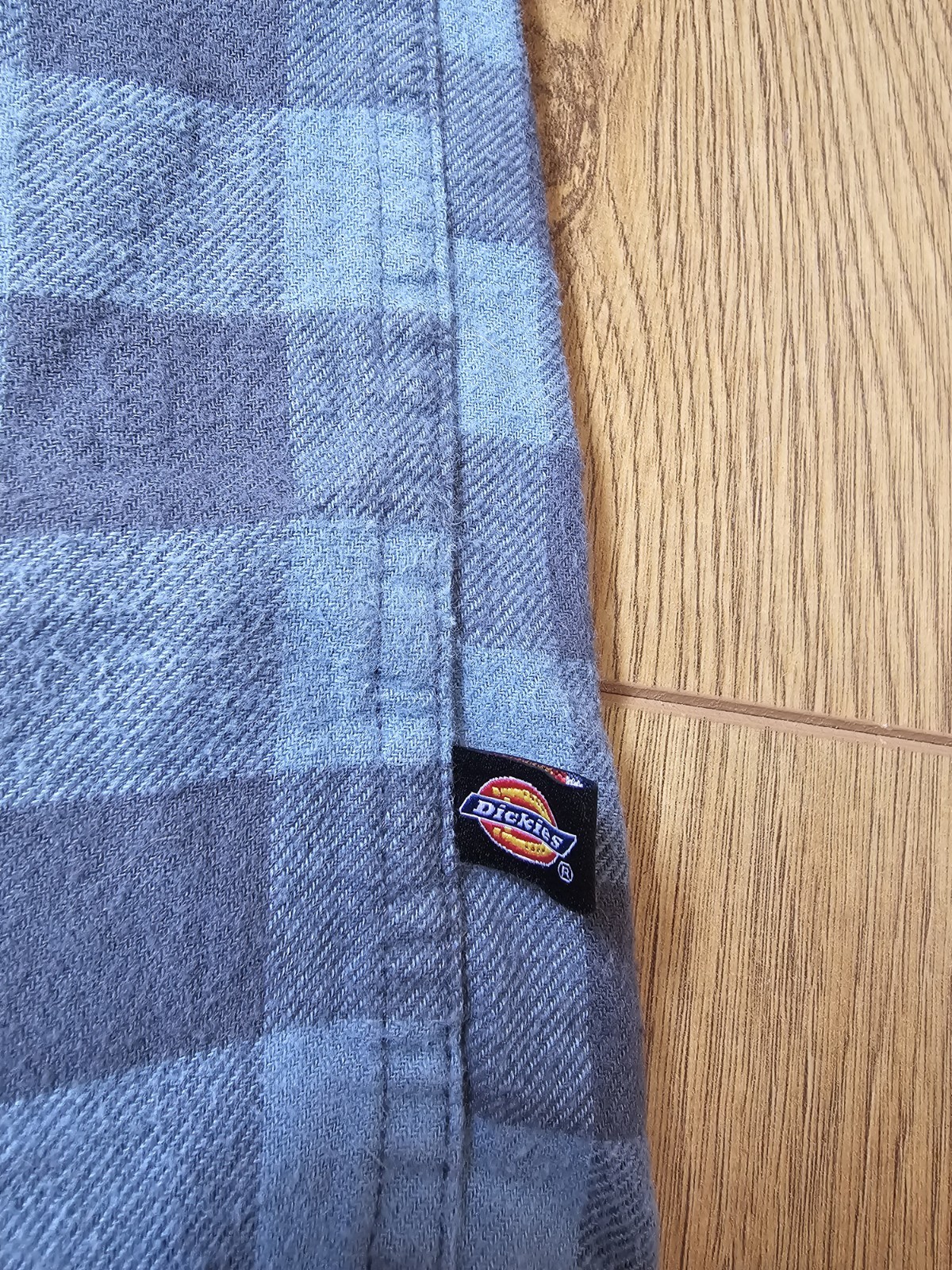 Dickies Blue & Grey Check Flannel Shirt Men’s Size Medium Relaxed Fit image 4