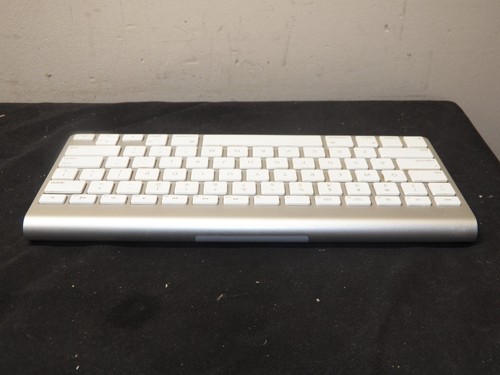 OEM Apple A1314 / A1339 Bluetooth 4th Gen Wireless Keyboard and Magic Trackpad - Picture 9 of 10