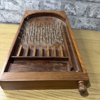 HOLZ geneigte Tischplatte BAGATELLE SPIEL & 18 Kugellager Vintage funktionstüchtig 