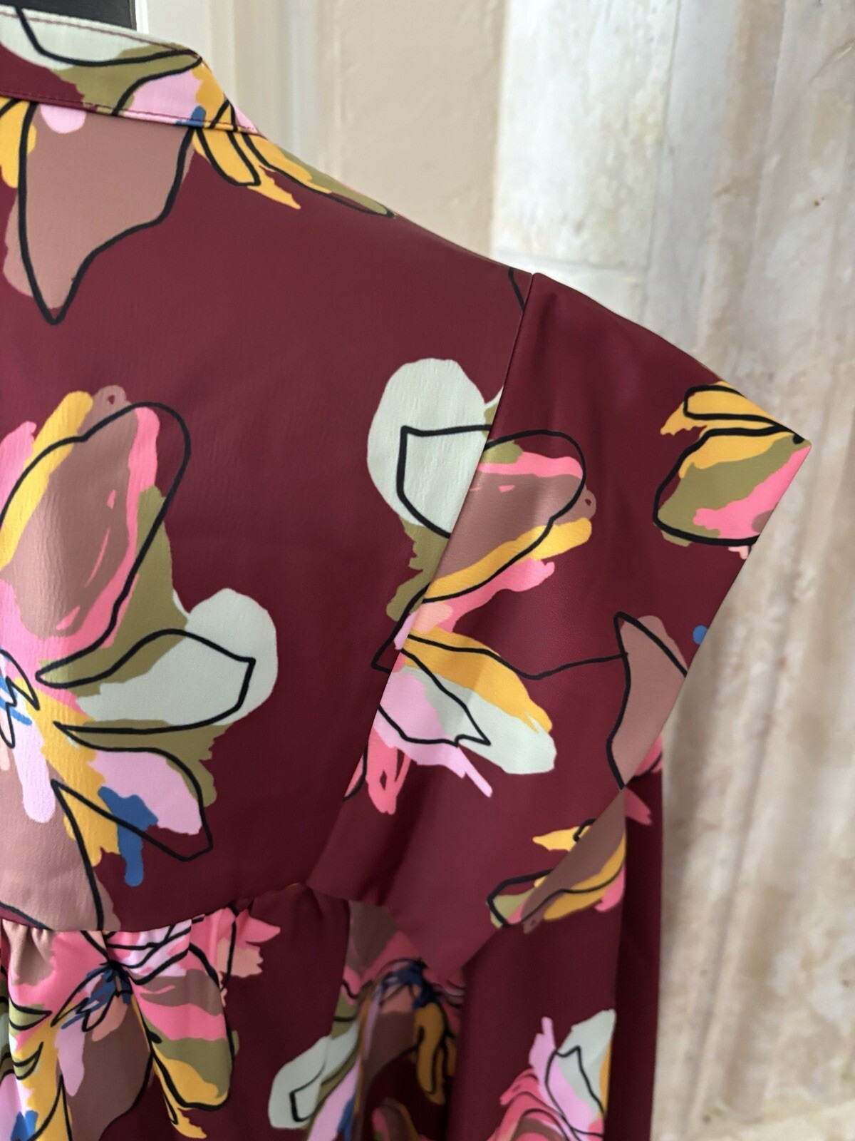 NWOT Crosby by Mollie Burch Gaines Top in Gallery Floral  ( L ) image 10
