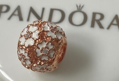 Authentic Pandora ROSE White Primerose Meadow Charm #781488EN12