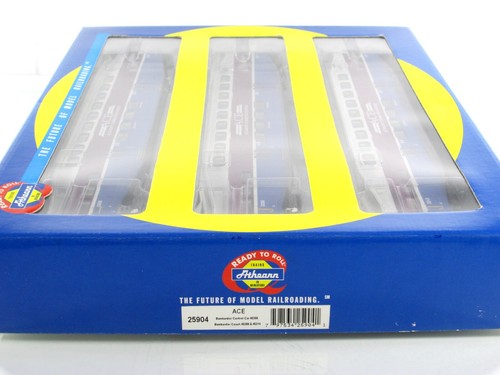 HO Scale ***ACE*** Bombardier Passenger Set #3306, 3208, 3215 ---- ATHEARN 25904 - Picture 5 of 5