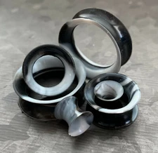 PAIR Black & White Swirl Ultra Thin Silicone Tunnel Plugs Double Flare Gauges
