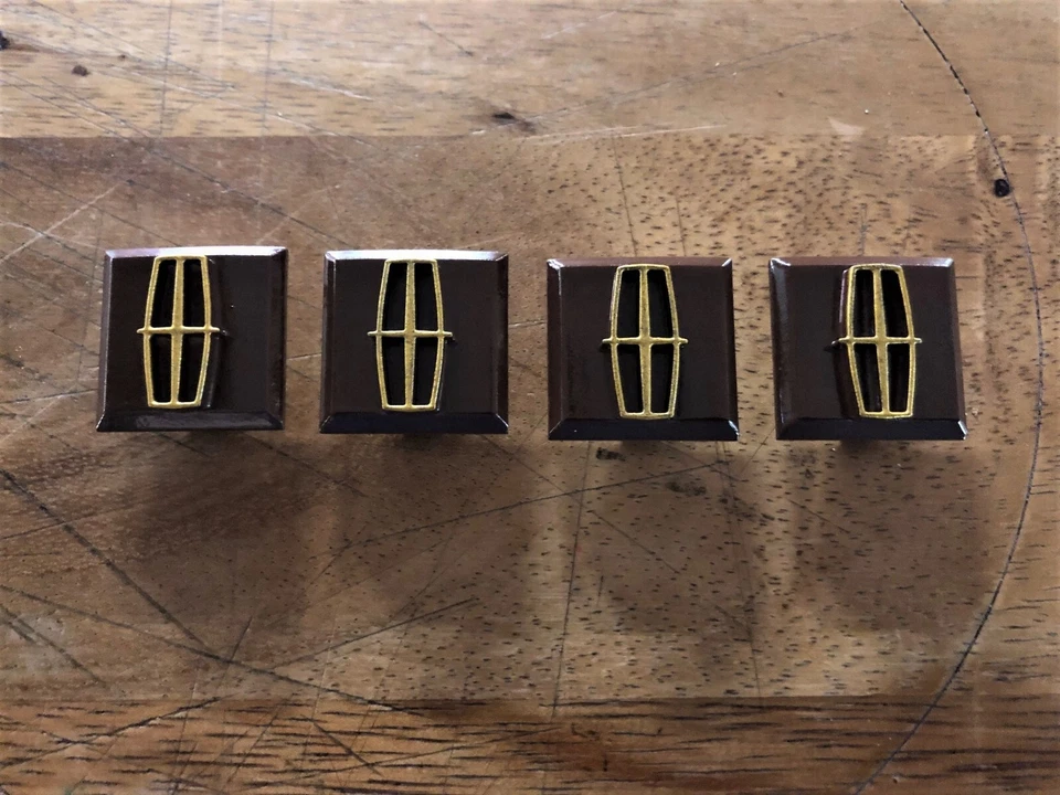 Lincoln Town Car 03-11 Juego de 4 cubiertas de tapa de rosca cúpula emblema Lincoln Foto 2 de 4