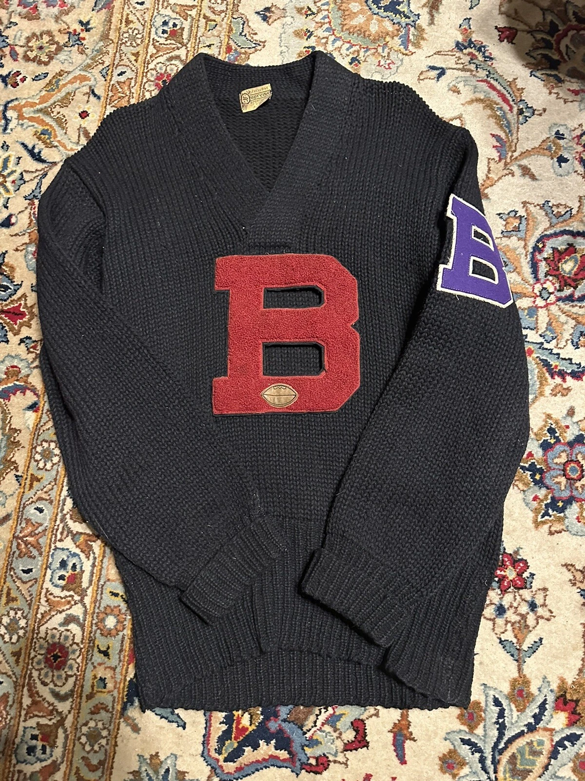 Pull universitaire vintage années 20 université lycée suprême sportswear laine