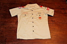 Boy Scouts of America BSA Men's Shirt Tan Small Sewn Patches Short Sleeve