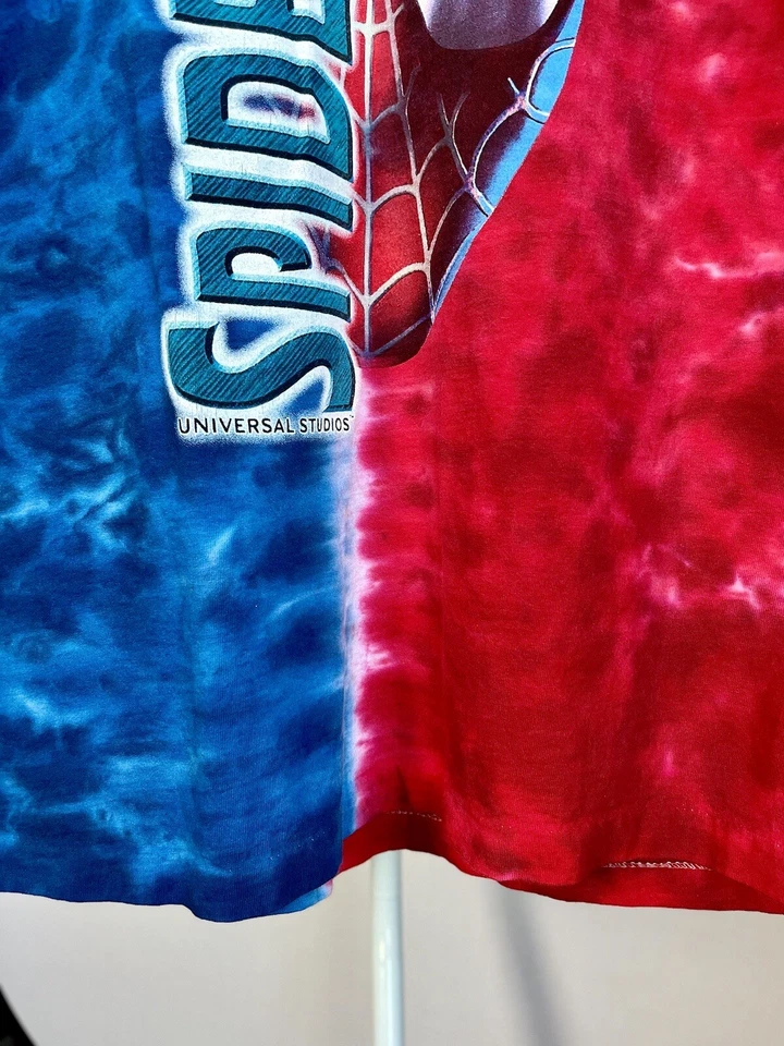 Camisa masculina vintage Spiderman XL azul vermelha branca Universal Studios tie dye Y2K SS LER - Imagem 3 de 4