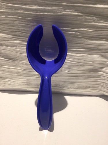 Gadget levantador de huevos Tupperware Egg Scooper #1334 azul nuevo - Imagen 1 de 5