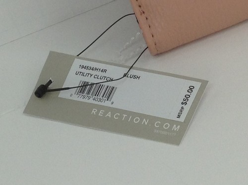 Women's KENNETH COLE by MACYS XL Blush Pink Clutch Wallet - $50 MSRP - Picture 3 of 11