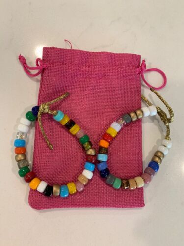 GLASS BEAD BRACELETS SET OF 2 ON GOLD KNOTTED CORD  W/METAL TIPS + PINK GIFT BAG - Afbeelding 1 van 24