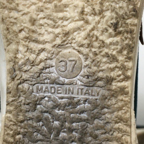 Foto 19 di 20