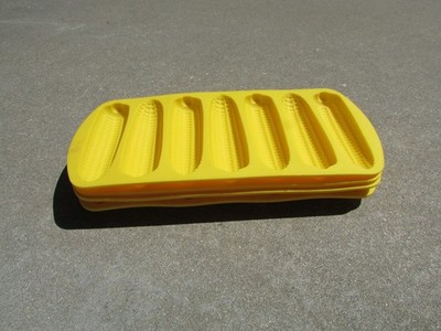 Lot of 4 Yellow Silicone 7 Hole Cornbread Corn Shaped Baking Trays 12'' Long