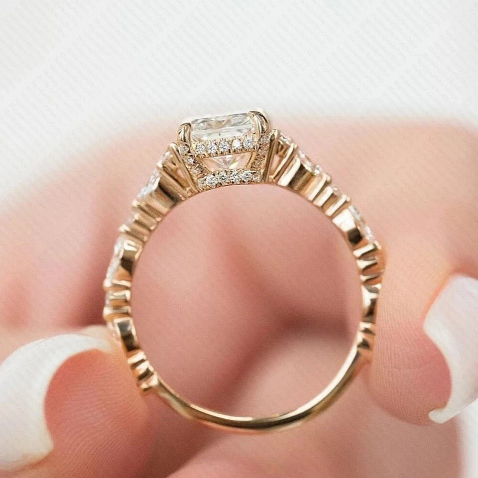 2Ct Radiant Cut VVS1 Lab-Created Diamond Party Wear Ring 14k