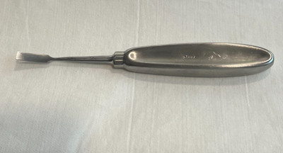 Storz N 1124 Lempert Elevator Heavy Curved, 7.0 mm Wide Blade, flat Handle