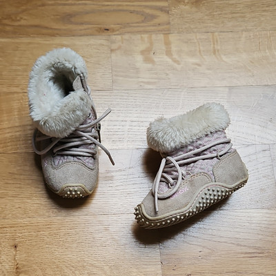 Geox Schneestiefel Baby Wildleder beige rosa Fellbesatz Reißverschluss Größe 19