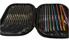 21 Crochet Hooks Black Caring Case Stainless Steel Different Colors  Sizes