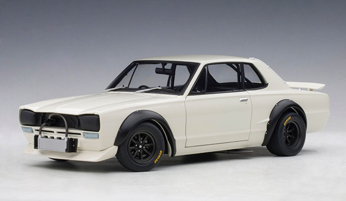 1/18 AUTOart 1972 Nissan Skyline GT-R GTR KPGC-10 KPGC10 1/18 AUTOart 1972 Nissan Skyline GT-R GTR KPGC-10 KPGC10