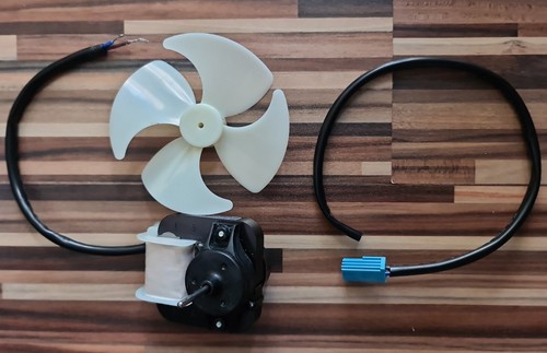 Hotpoint Fan Motor Assembly C00383336, also will fit Indesit and Ariston as well