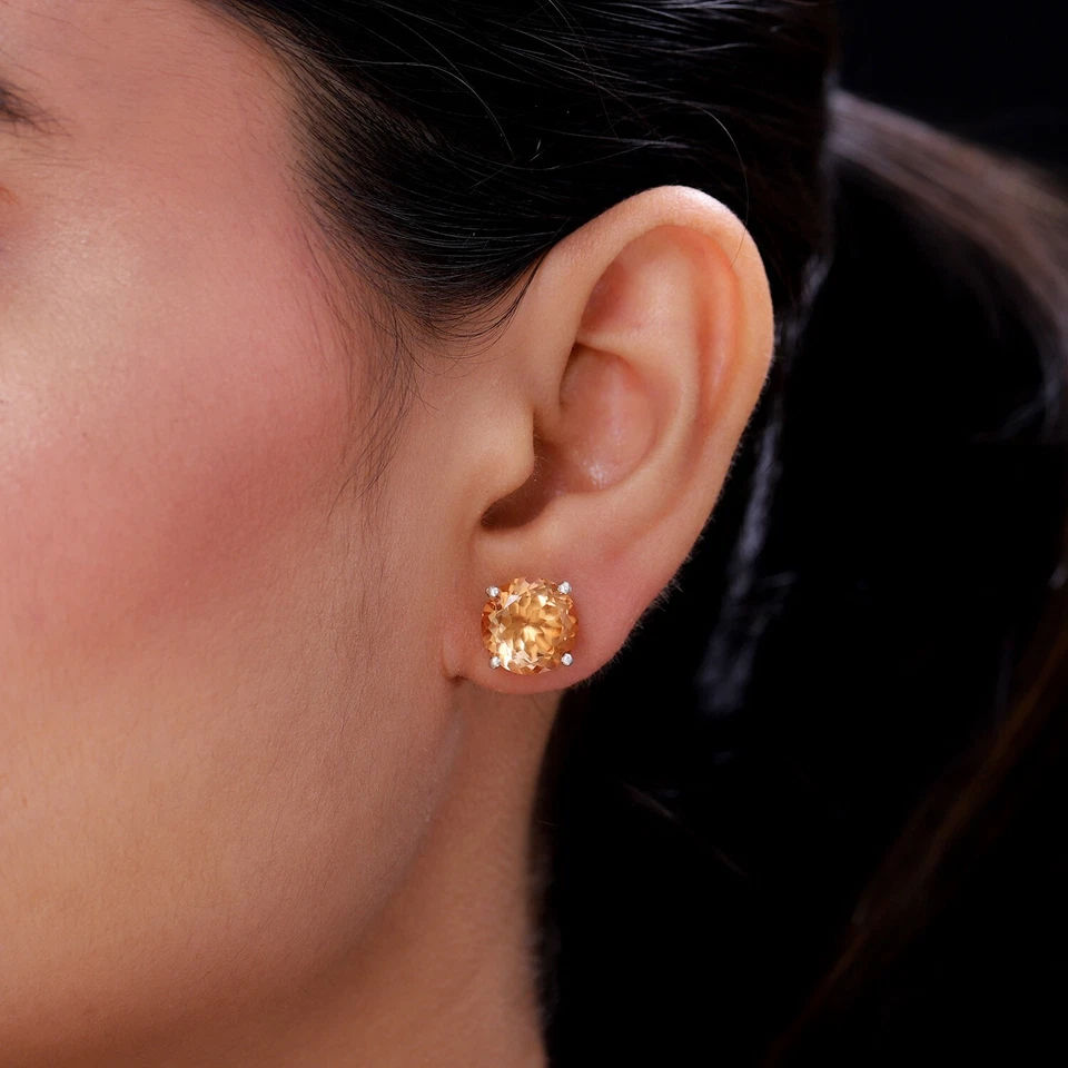 9.85tw Imperial Quartz Solitaire Studs Platinum Plated Sterling Silver - Image 3 of 4