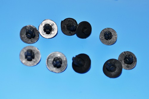 10 x SAAB NERO RIVETTI IN PLASTICA TIPO Telaio FINITURA PANNELLO FISSAGGIO CLIP - Foto 5 di 6