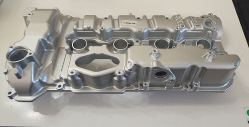 09-13 BMW 550i 750li 4.4l n63 right passenger side engine valve cylinder cover - Picture 3 of 5