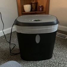 GoECOlife™ GMW82Bi 8 Sheet Microcut Shredder, Black -see desc